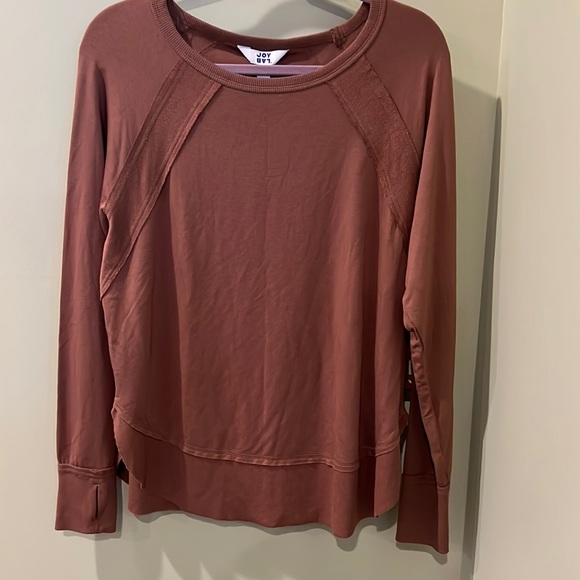 JoyLab Tops - Oversized lightweight relaxed fit long sleeve tee. Woman’s extra small. Caramel.